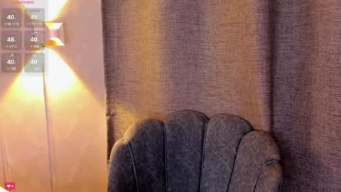 Angela online show from December 16, 1:43 pm