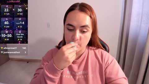 Dulce Maria online show from February 20, 5:59 pm