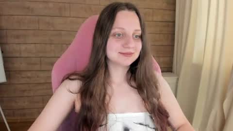 MaryMarmont online show from July 15, 11:15 am