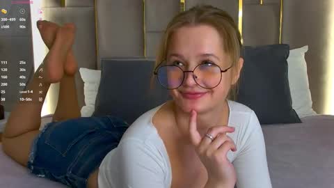 Mary online show from October 17, 5:17 pm