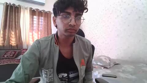 Mask Boy online show from November 14, 4:03 am