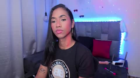 massielhot online show from January 11, 9:43 pm