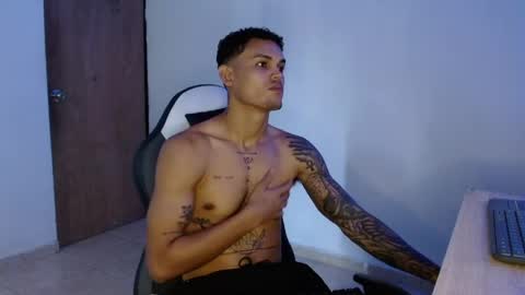 master_black777 online show from April 21, 2:24 pm