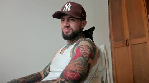 steven  online show from April 9, 9:09 pm