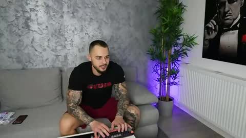 masterkingmuscle online show from February 16, 8:29 pm