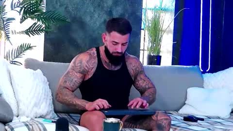 masterkingofmuscle online show from September 24, 7:15 am