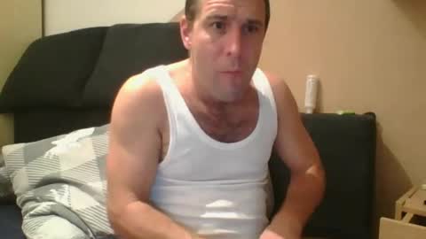 Saknoel online show from December 10, 3:41 am