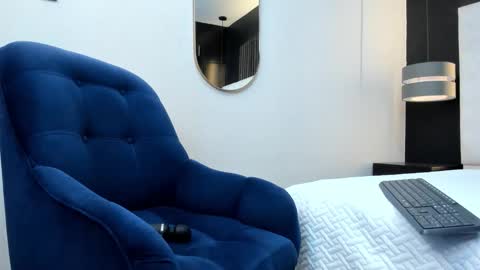 mathilda_liz online show from March 4, 3:53 pm