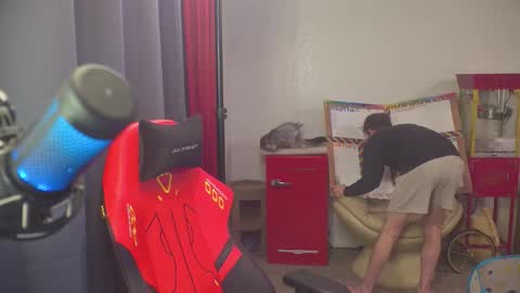 Matt Cash online show from February 22, 2:04 am