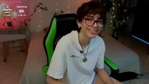 matty_spark online show from June 21, 1:17 pm