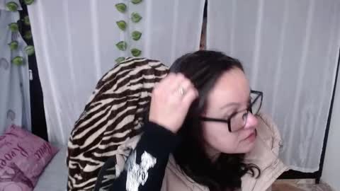 Sonia online show from February 11, 2:57 pm