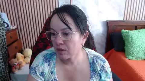 Sonia online show from October 5, 9:44 pm