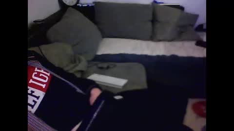 matzestr95 online show from December 19, 3:02 am