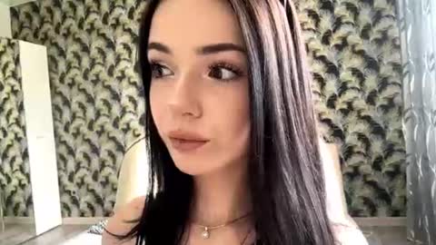Lina online show from June 11, 4:32 am