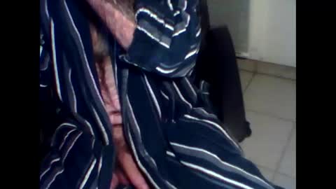 Snapshot of mauni1964 chatting on December 16, 12:49 pm mauni1964 online show from December 16, 12:49 pm