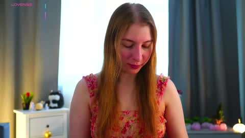 maureencoombs online show from April 16, 4:23 am