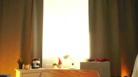 maureencoombs online show from April 2, 3:58 am