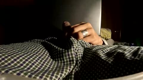 mauricescott online show from December 1, 8:01 am