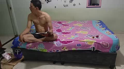 mauroluxandra online show from February 25, 10:59 am