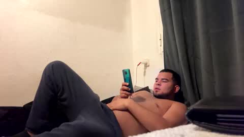 Snapshot of mauroo2025 chatting on January 29, 10:22 pm mauroo2025 online show from January 29, 10:22 pm