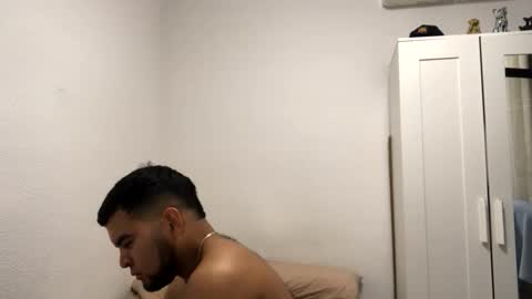 mauroo2025 online show from November 4, 2:40 pm