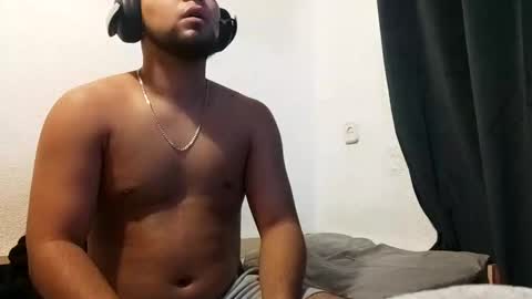 Snapshot of mauroo2025 chatting on February 1, 11:42 am mauroo2025 online show from February 1, 11:42 am