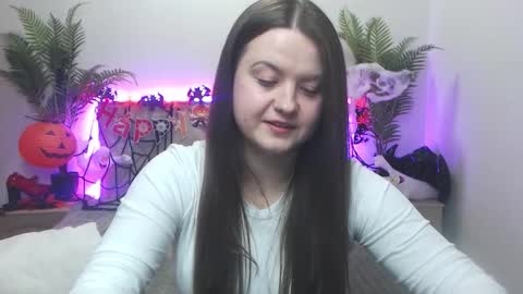 Snapshot of mavkacute chatting on October 22, 6:20 pm MavkaCute online show from October 22, 6:20 pm