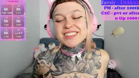 Snapshot of max69alexa chatting on October 19, 6:40 am Ur sweet heart online show from October 19, 6:40 am