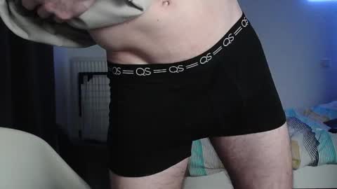 Max online show from April 5, 6:05 pm