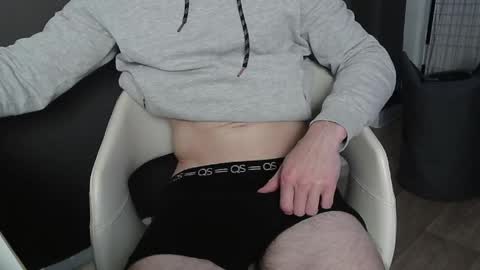 Max online show from April 22, 2:57 pm