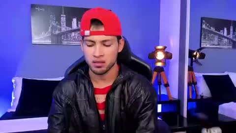 Max Conor online show from September 15, 3:02 pm