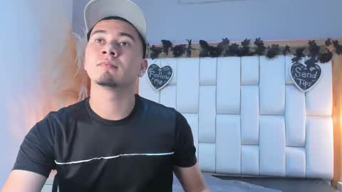 max_huntter online show from April 5, 12:18 am