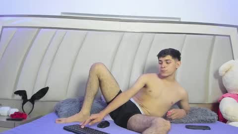 max online show from February 9, 8:22 pm
