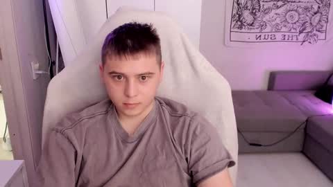 Max online show from February 9, 6:50 am