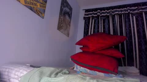 Max online show from February 10, 1:33 pm