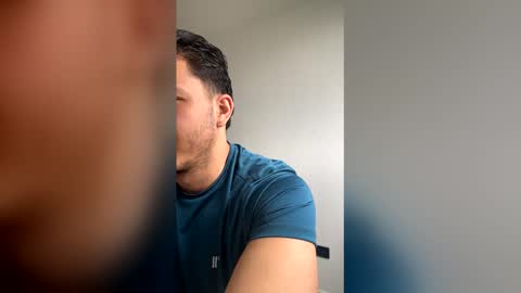 max_valiant1 online show from April 24, 12:40 pm