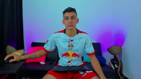 MAX     online show from November 26, 11:51 am