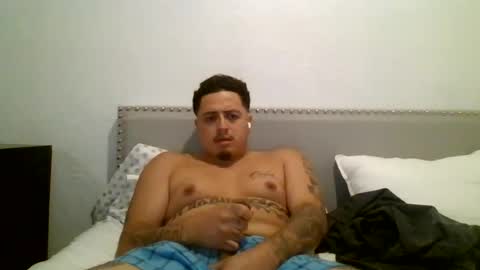 maxbee1323 online show from July 3, 2:33 pm