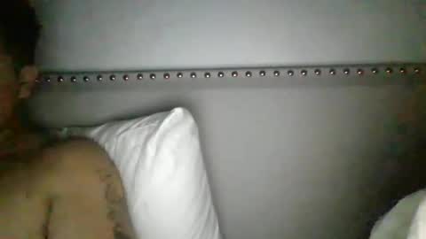 maxbee1323 online show from April 13, 5:39 pm