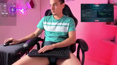 Maximiliano online show from December 4, 9:25 pm