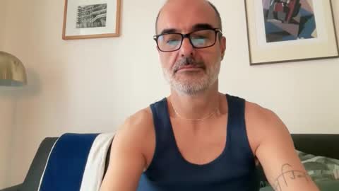 Max Mikado online show from May 7, 2:57 pm