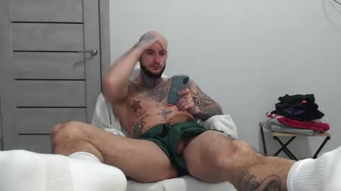 Maximus Fox online show from April 23, 8:22 am