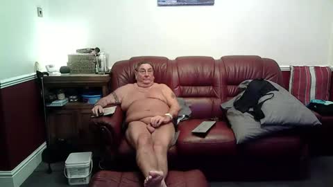 MAX online show from November 5, 12:45 am