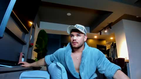 maximo_and_marcelo online show from April 20, 11:02 am