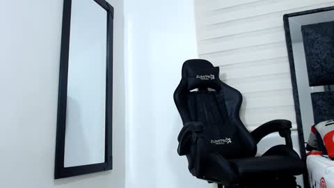 Maximo Sebastian online show from January 27, 1:37 am