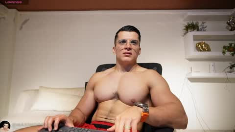 Sebastian online show from April 21, 1:42 am