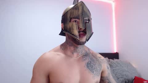 Independent Model online show from November 1, 3:39 am