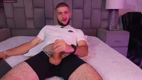 Maximus online show from December 18, 5:14 am