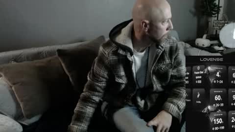 MaxRouger online show from November 26, 3:04 am