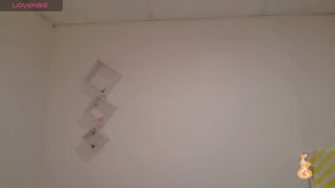 Max online show from April 17, 10:45 pm